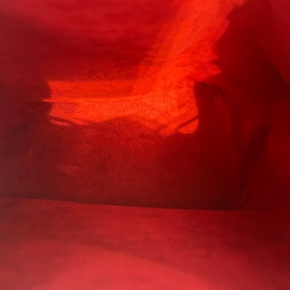 Sale! ✨Louis Vuitton large Noe Red Bucket tote bag. Drawstring closure.Stunning - Picture 7 of 10